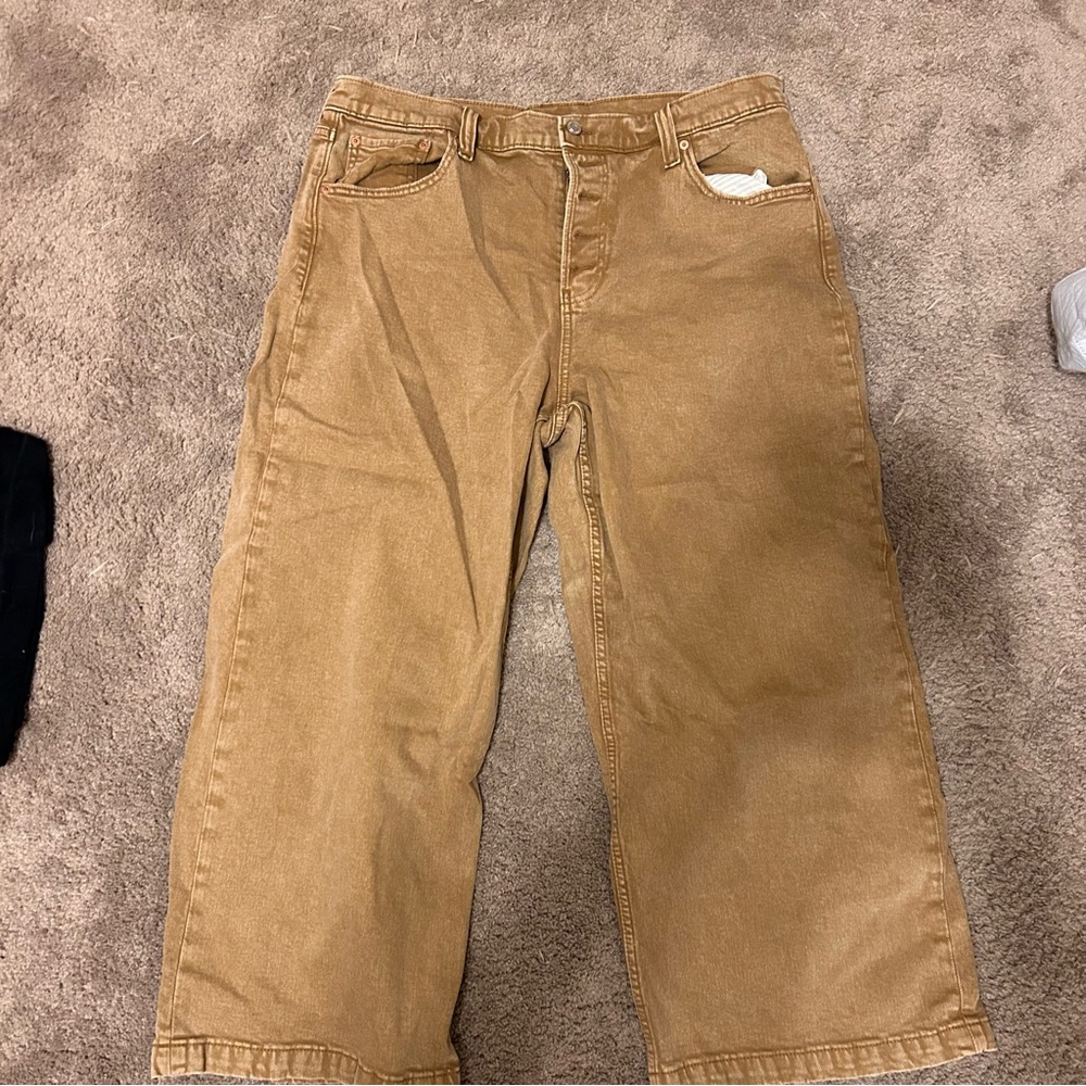Woman’s wide leg jeans
